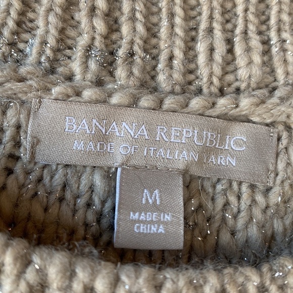 BANANA REPUBLIC “Butterfly Lure” Italian Yarn Split Back Sweater Size Medium - Picture 4 of 15